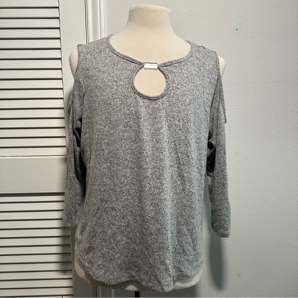 Adrianne Vittadini Long Sleeve Top - Picture 2 of 6